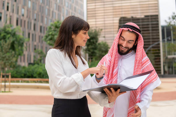 Steps to secure financial help for expats living in Dubai